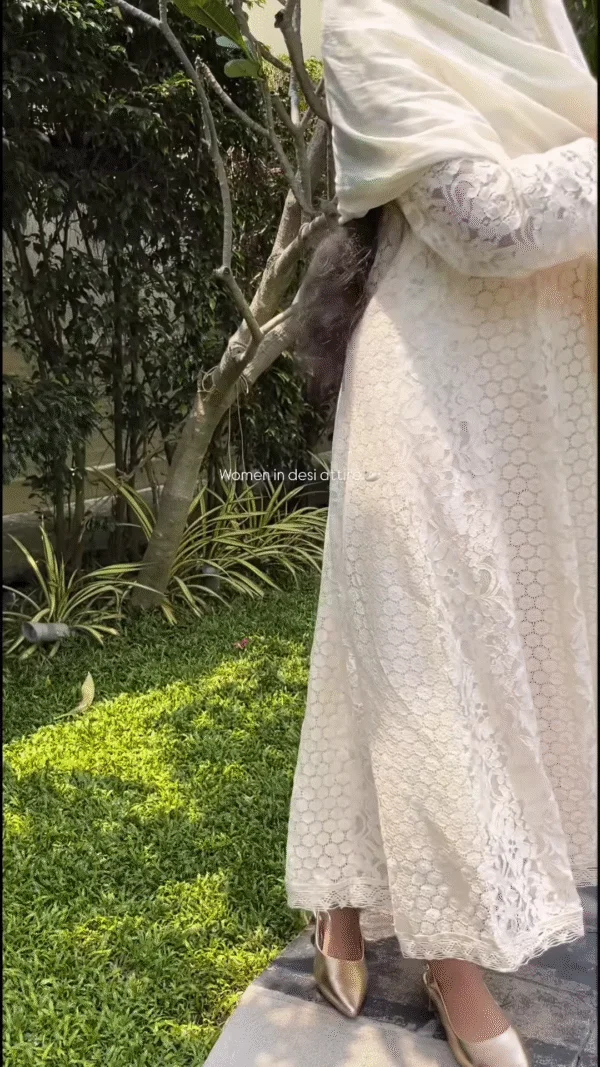 Gorgeous Outfit for Special Occasions 👑 - Image 5